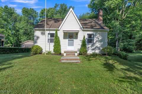 4706 Lansing Drive, North Olmsted, OH 44070