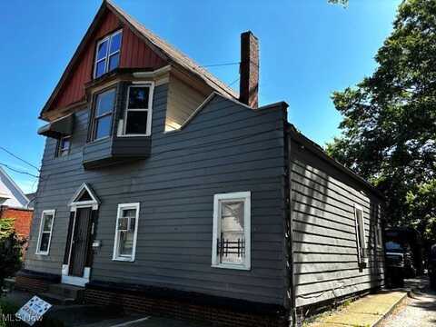 643 E 160th Street, Cleveland, OH 44110