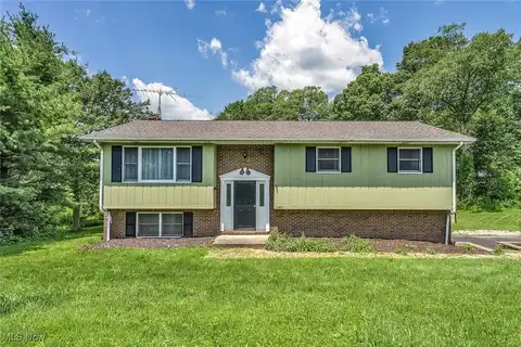 15491 County Airport Road, East Liverpool, OH 43920
