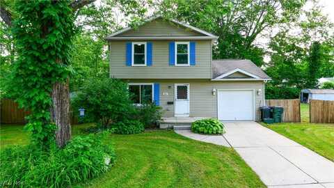 9009 Oak Court, Windham, OH 44288