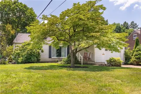 414 Woodrow Street NW, North Canton, OH 44720