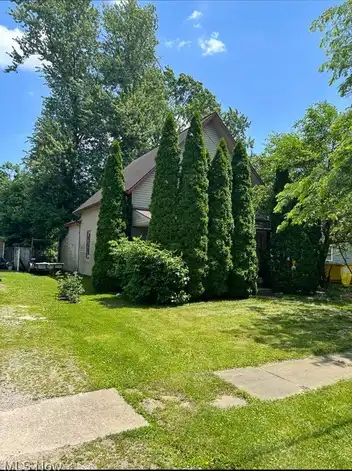 145 Howard Street, Bellevue, OH 44811