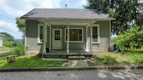 133 Summit Avenue, Cambridge, OH 43725