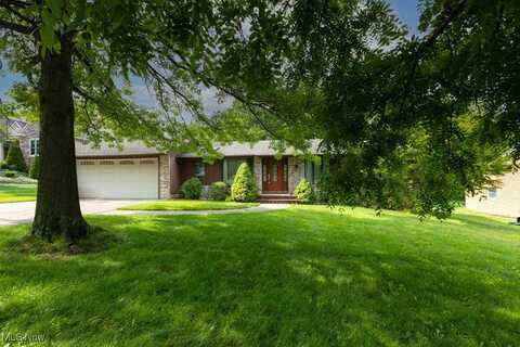 4745 Eastview Drive, Independence, OH 44131