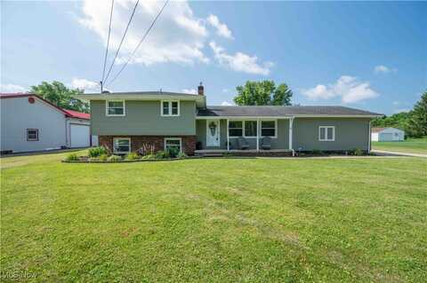 2835 Hallock Young Road SW, Warren, OH 44481
