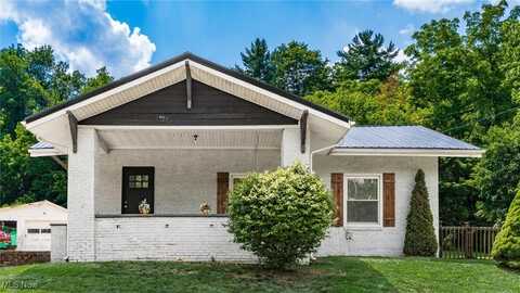 5515 Hoover Avenue, East Fultonham, OH 43777