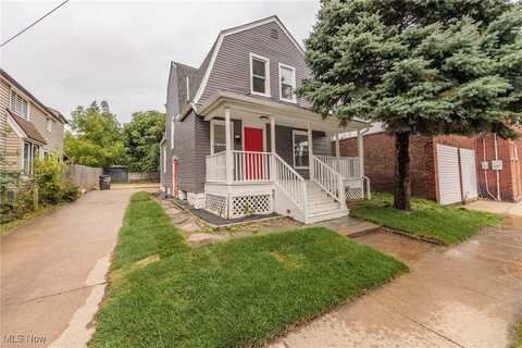 1558 Winchester Avenue, Lakewood, OH 44107