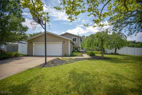 3472 Woodstock Lane, Brunswick, OH 44212