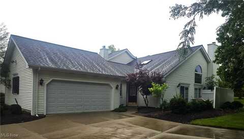 6686 Hidden Lake Trail, Brecksville, OH 44141