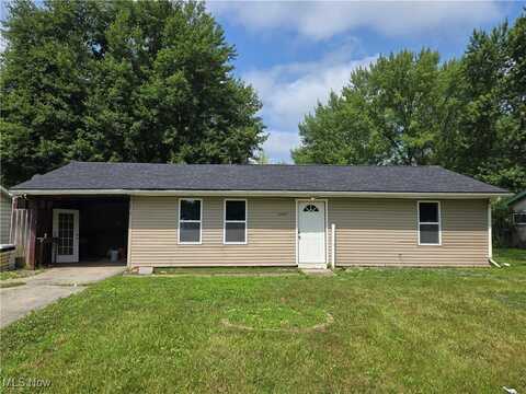 2500 Redgate Lane, Austintown, OH 44511