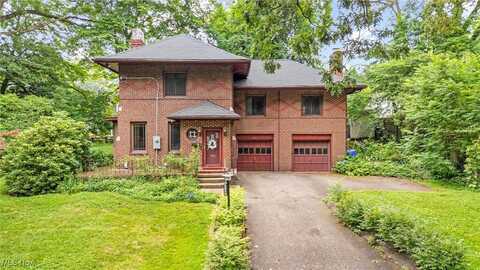 726 Evergreen Drive, Akron, OH 44303
