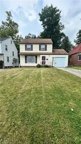 5262 Camden Road, Maple Heights, OH 44137