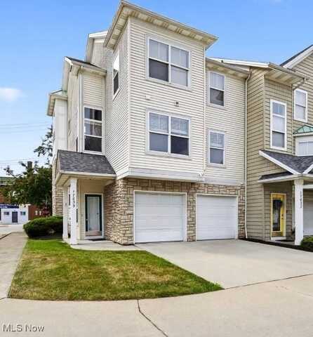 17639 Wildwood Lane, Cleveland, OH 44119