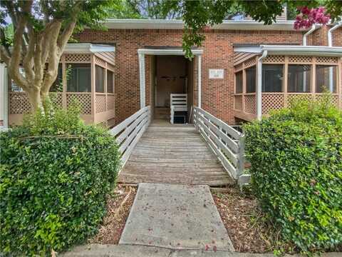 309 Quail Run, Roswell, GA 30076