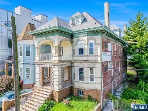 3311 Pleasant Avenue 3, Union City, NJ 07087