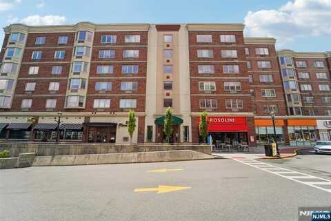 6210 City Place, Edgewater, NJ 07020