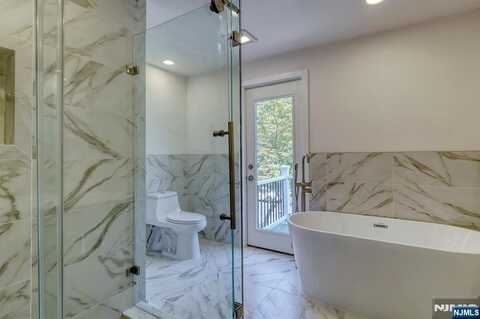74 Buff Road, Tenafly, NJ 07670