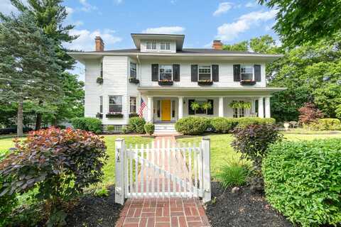 34 Ridge Road, Fort Mitchell, KY 41011