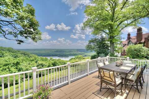 141 Manor Lane, Fort Thomas, KY 41075