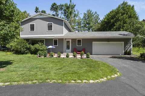 540 W Summit, Harbor Springs, MI 49740