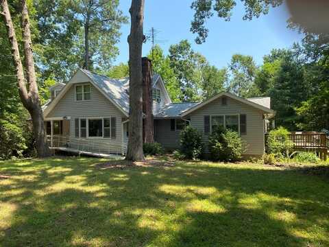 94 Lake Drive, Lancaster, VA 22503