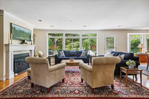26 Hermit Thrush Lane, South Burlington, VT 05403