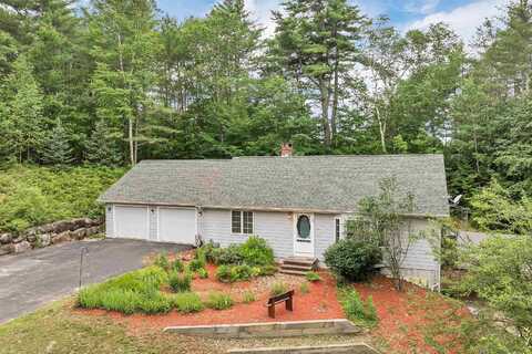 2 Oak Leaf Avenue, CTR Tuftnboro, NH 03816