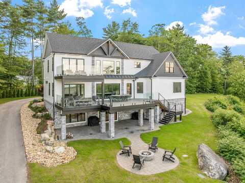 125 Sterling Drive, Laconia, NH 03246