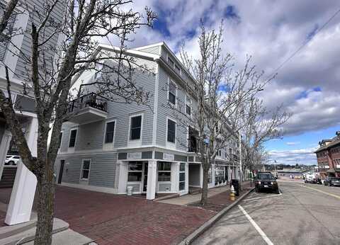 33 Deer Street, Portsmouth, NH 03801