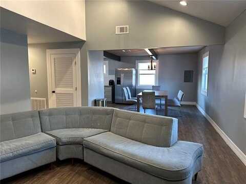 3526 CALHOUN Street, New Orleans, LA 70125