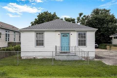 7922 FLOUNDER Street, New Orleans, LA 70126