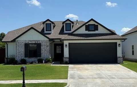 7416 E 87th Street North, Owasso, OK 74055