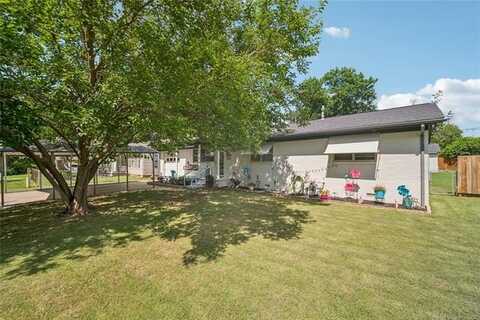 4647 S 30th West Avenue, Tulsa, OK 74107