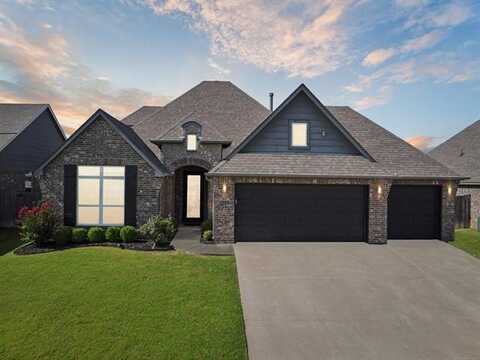 1502 E Roanoke Place, Broken Arrow, OK 74012