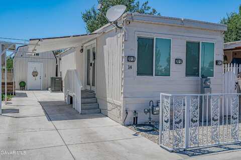 1717 E Avenue I, Lancaster, CA 93535
