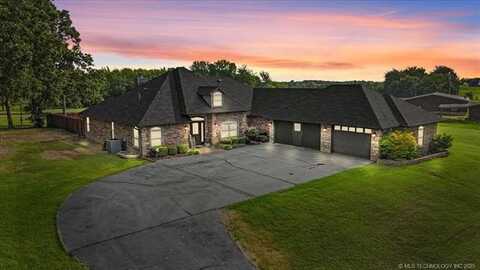 25390 Winding Trail Road, Bokoshe, OK 74930