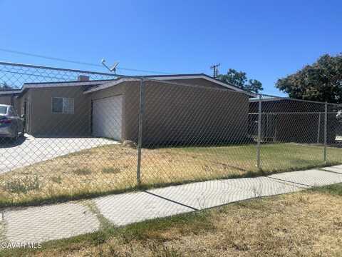 45519 Cedar Avenue, Lancaster, CA 93534