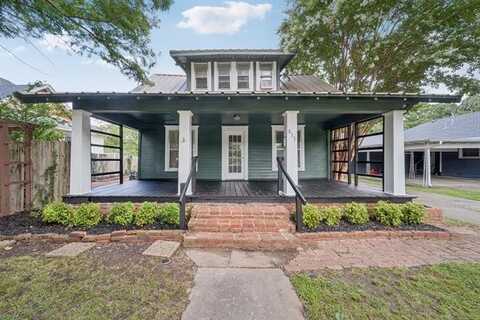 617 N Chickasaw Avenue, Claremore, OK 74017
