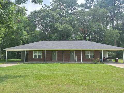 106 Wacona Dr., Waycross, GA 31501