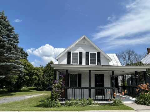 25 Lake Street, Rouses Point, NY 12979