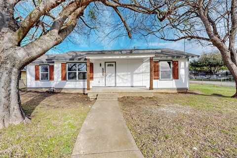 2802 N Masters Drive, Dallas, TX 75227