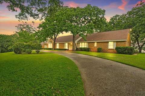 1407 Ridgecrest Circle, Denton, TX 76205