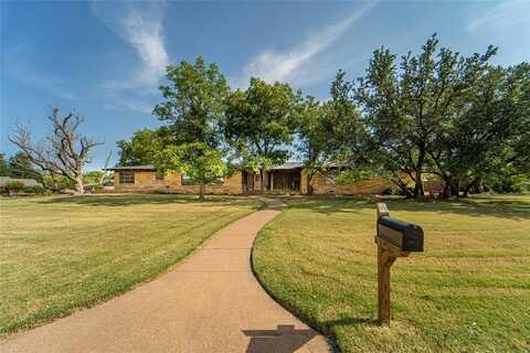 1501 W Elliott Street, Breckenridge, TX 76424