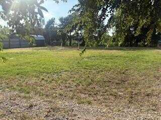 207 NE Front Street, Millsap, TX 76066