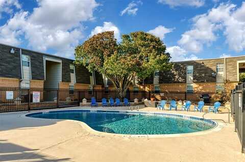 7030 Glenview Drive, North Richland Hills, TX 76180