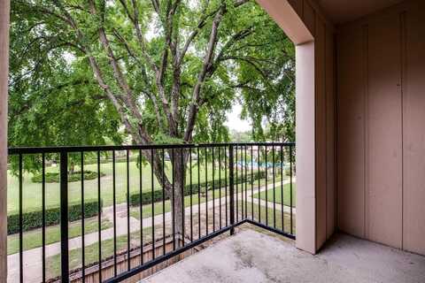 5604 Boca Raton Boulevard, Fort Worth, TX 76112