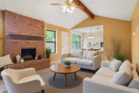 513 Casa Linda Street, Joshua, TX 76058