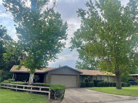 1601 SE 23rd Avenue, Mineral Wells, TX 76067