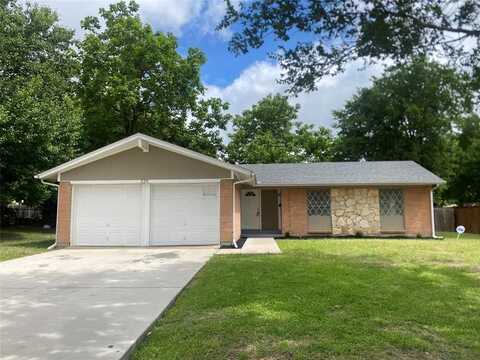 229 Highridge Drive, DeSoto, TX 75115