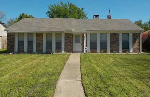 828 Woodrock Drive, Dallas, TX 75217